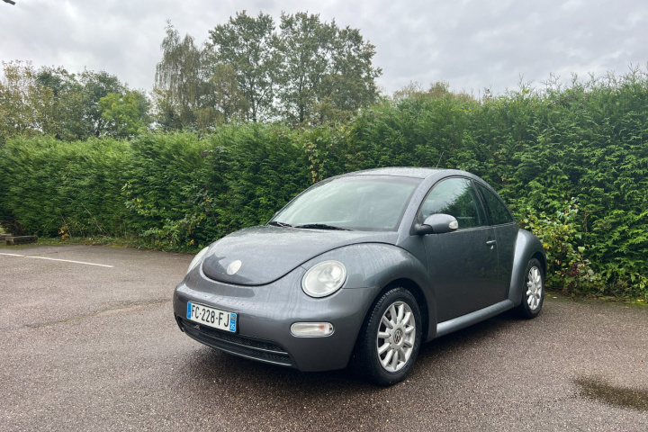 VOLKSWAGEN NEW BEETLE