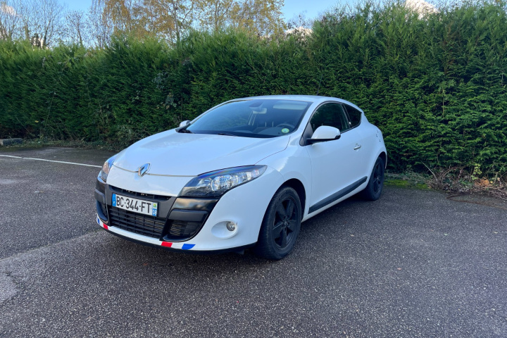 RENAULT MEGANE III COUPE